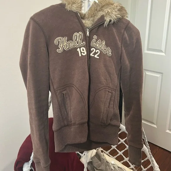 Hollister | Jackets & Coats | Hollister Furry Hood Zip Up